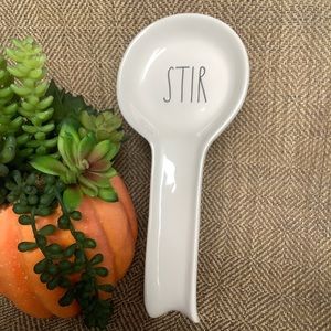 Rae Dunn Kitchen Spoon Rest STIR Brand New